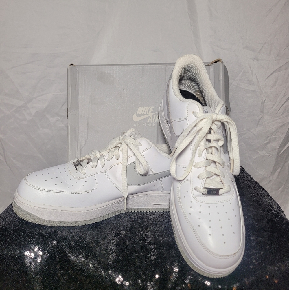 Nike Air Force 1
